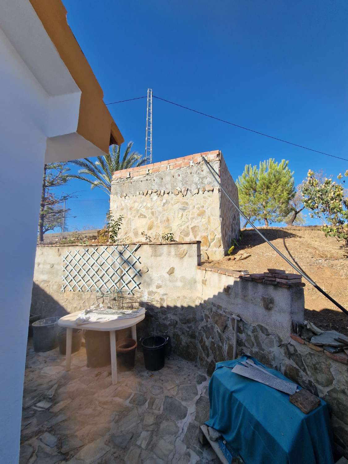 Villa for sale in Guaro