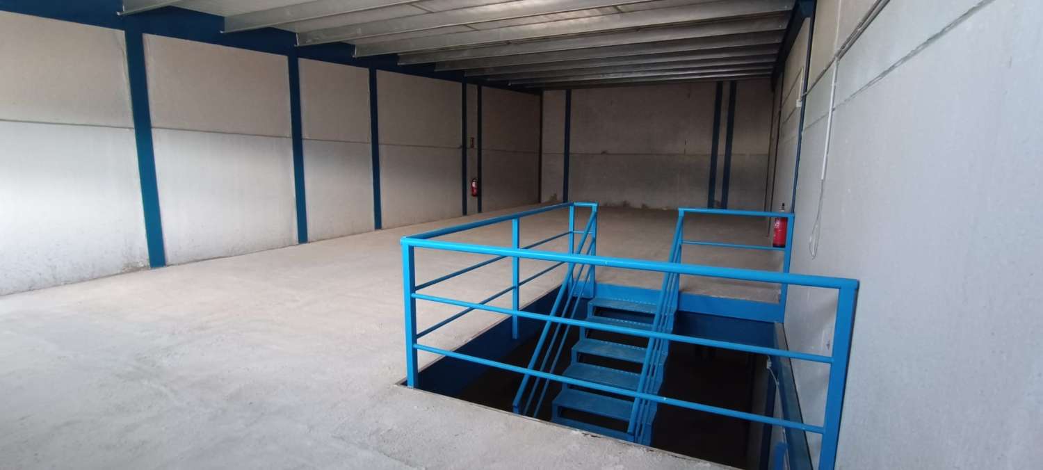 Industrial for rent in Alhaurín de la Torre