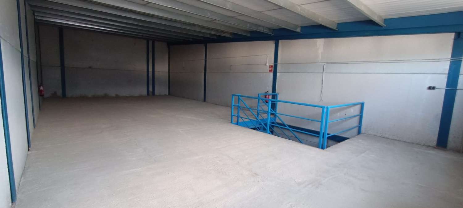 Industrial for rent in Alhaurín de la Torre