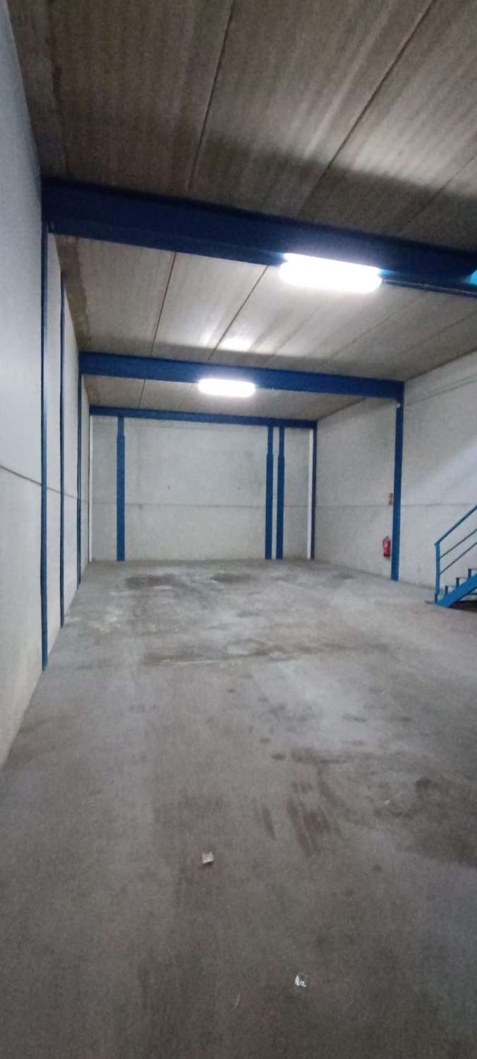 Industrial for rent in Alhaurín de la Torre