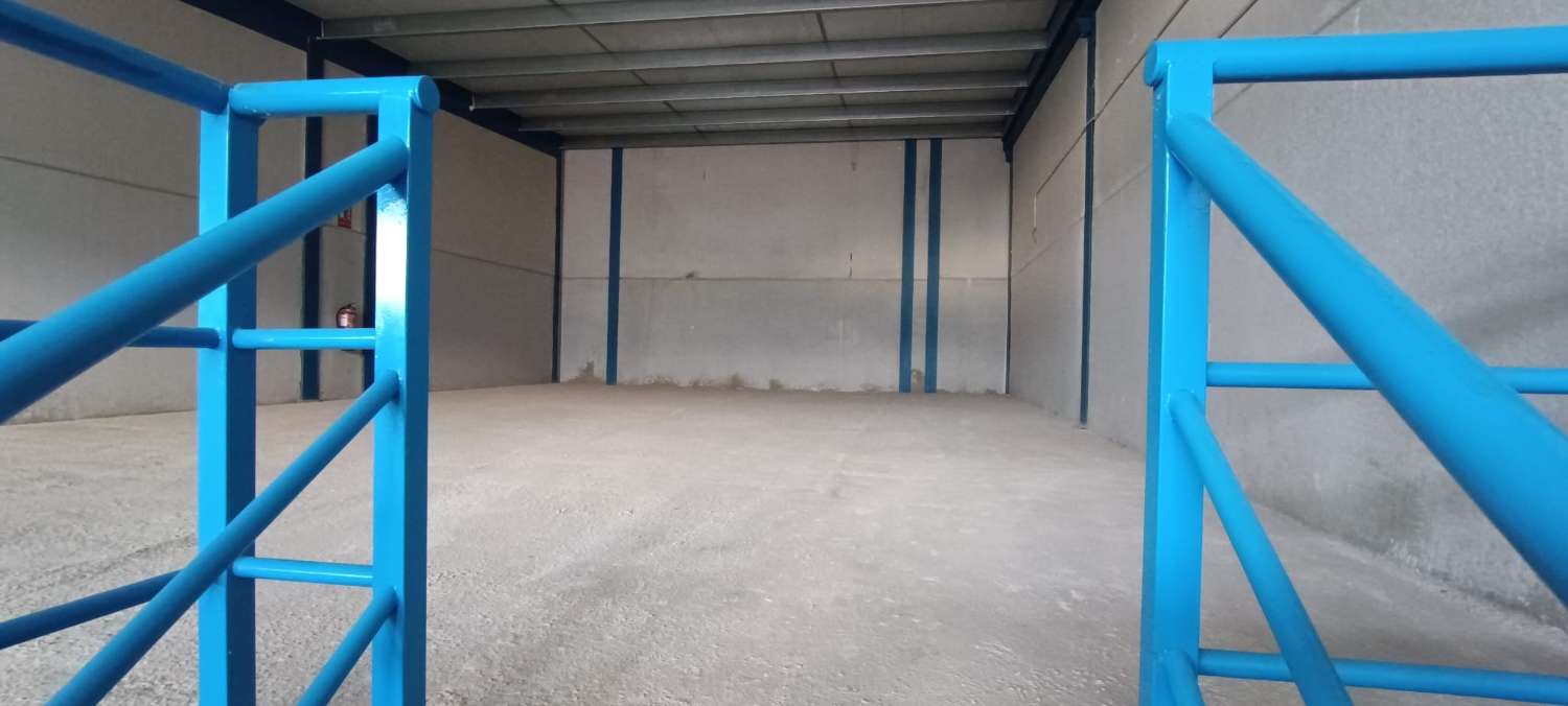 Industrial for rent in Alhaurín de la Torre