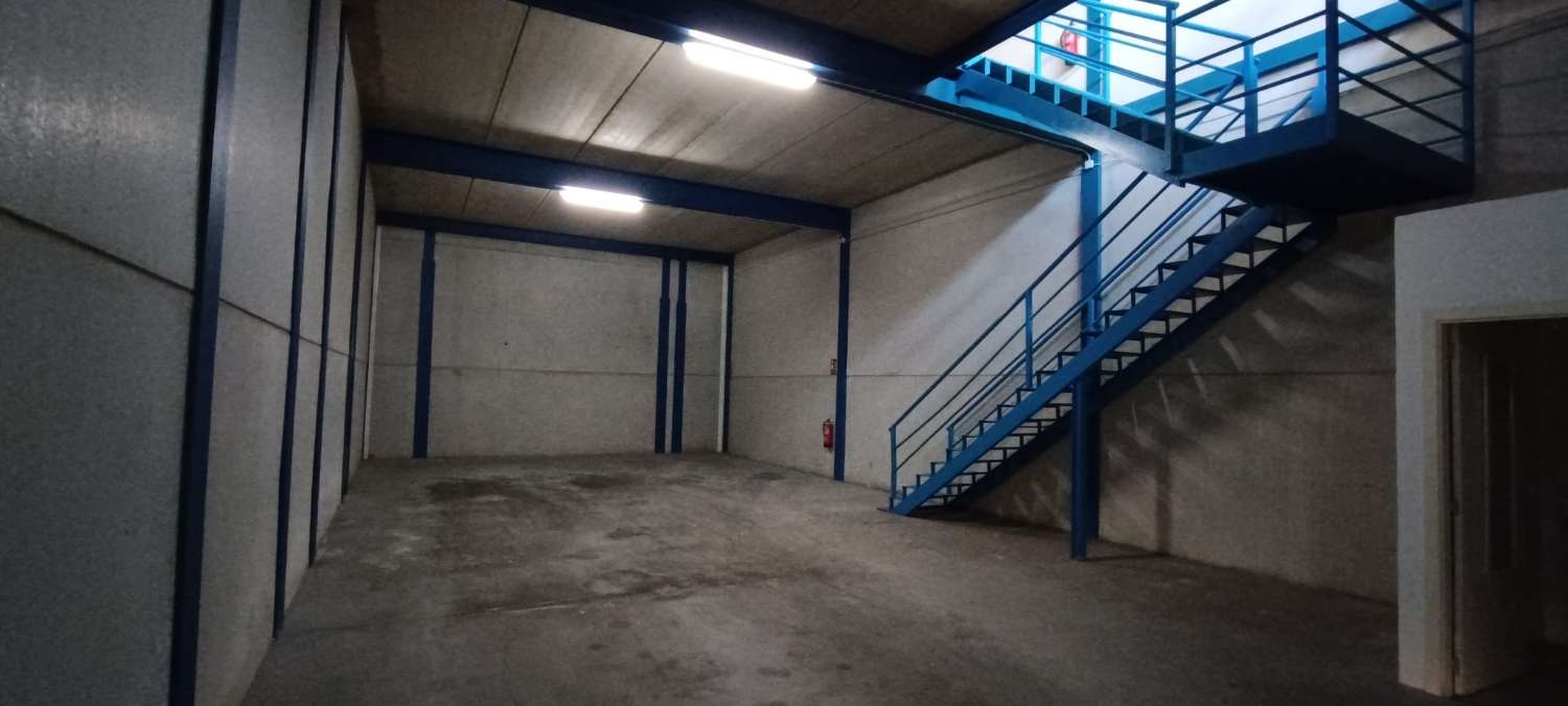 Industrial for rent in Alhaurín de la Torre