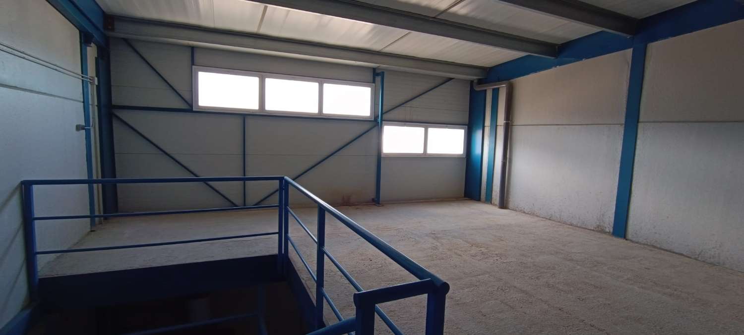 Industrial for rent in Alhaurín de la Torre